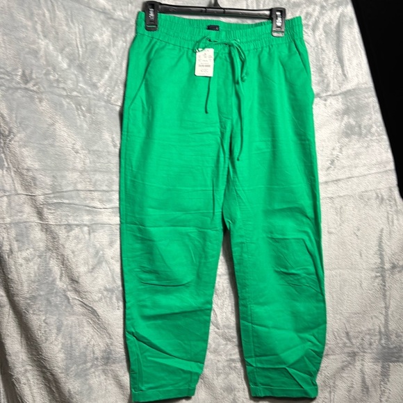 J. Crew Factory Pants - J.Crew pants women’s‎ NWT 4 green cotton linen blend lightweight capri pull on